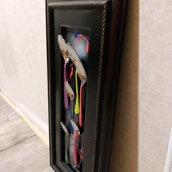 Colors - Picture 2 of 3